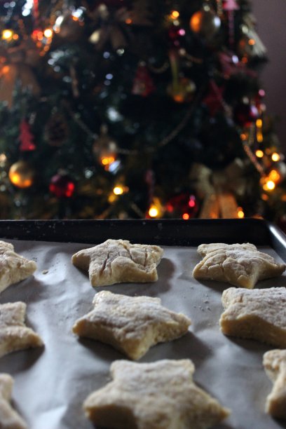 酥饼饼干星星，圣诞背景图片下载
