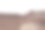古老的砖墙。摧毁了公寓。孤立在白色背景上图片下载