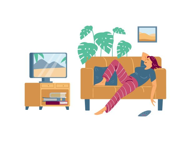 疲惫或懒惰的年轻女子躺在沙发上看电视在家里。图片下载