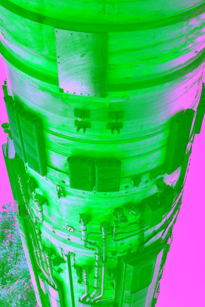 装备核弹头的洲际弹道导弹图片下载