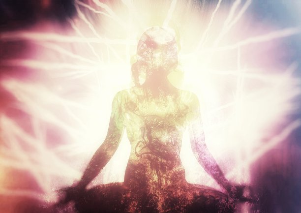 一个女人沉思的剪影图片下载