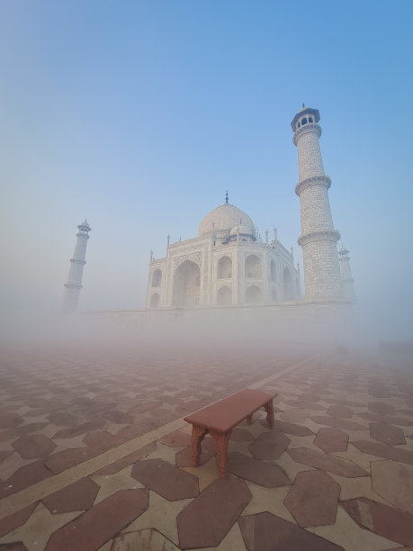 天上的泰姬图片下载