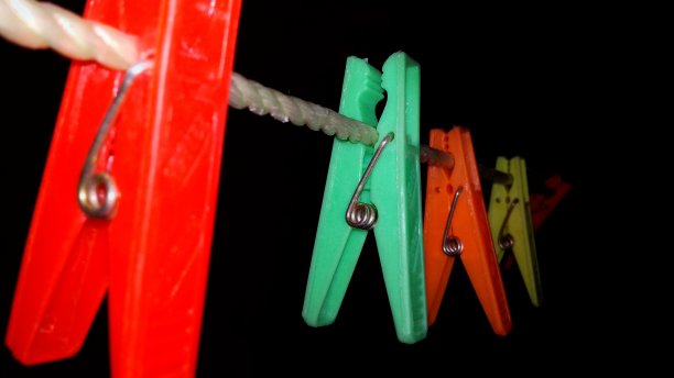 多色塑料布夹/衣夹照片图片下载