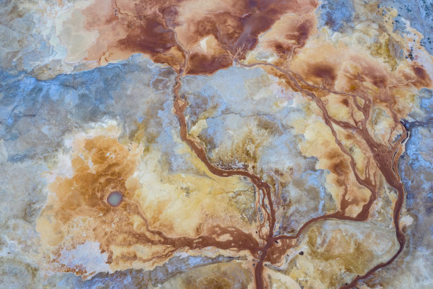 湖泊和河流的地形图片下载