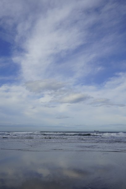 天空中的云图片下载