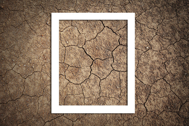 龟裂土地上的白色框架图片下载