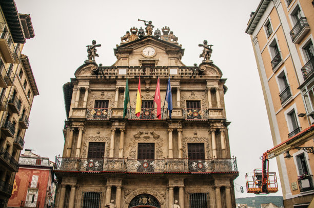 潘普洛纳市政厅大楼图片下载