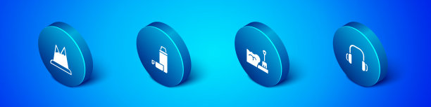 设等距山铲雪堆冬季图片下载