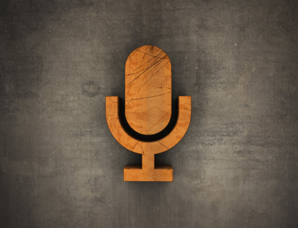 墙上的木制麦克风符号图片下载