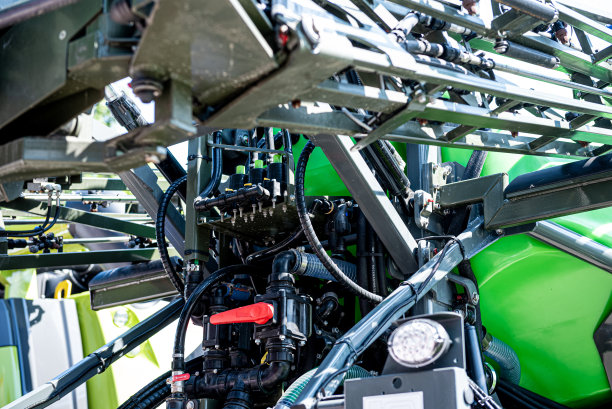 新型现代农业机械设备细节图片下载