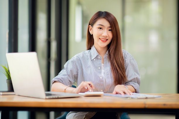 女商人图片下载