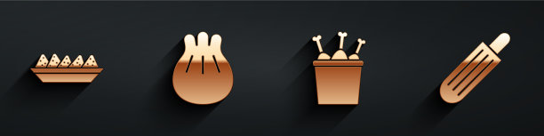 把烤玉米片放在切菜板上图片下载