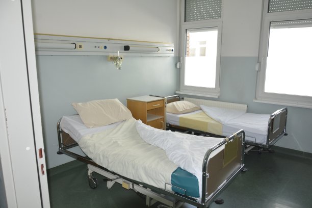 生病的房间图片下载