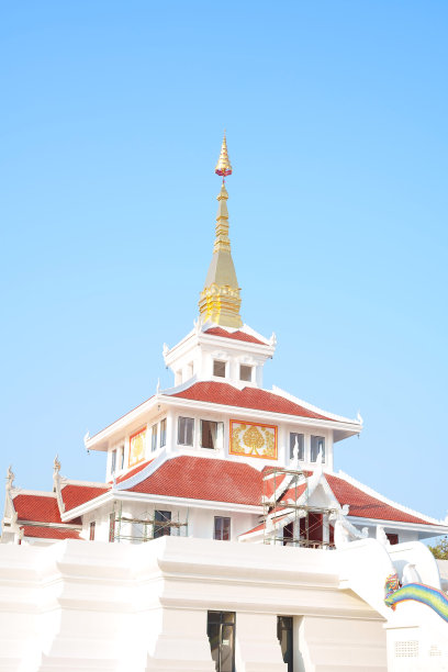 泰国廊开省法德修亚寺的僧侣们正在为将前来功德的佛教徒重建联邦图片下载