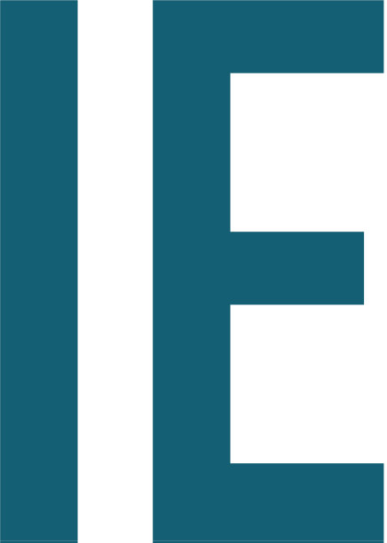 首字母IE手部盾牌安全logo图片下载