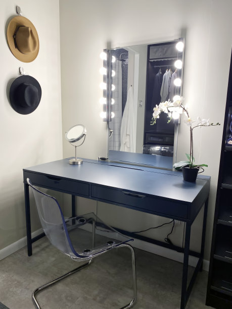 更衣室图片下载