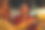 一群多元化的亚洲人朋友与女性朋友一起欢度生日派对图片下载
