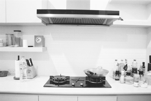 黑白模拟底片卷照片从伊尔福德三角洲400图片下载