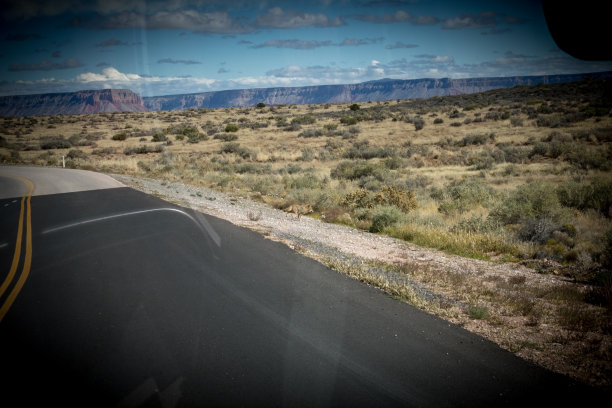 从亚利桑那沙漠到大峡谷图片下载