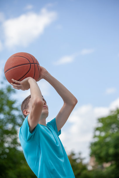 篮球运动员图片下载