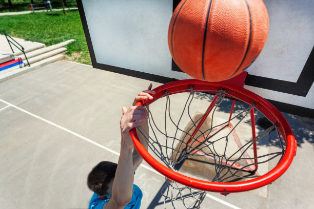 篮球运动员图片下载