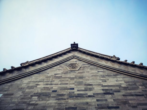 中国装饰华丽的复古建筑图片下载