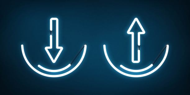 矢量现实隔离霓虹灯上传标识装饰和覆盖在蓝色背景。图片下载