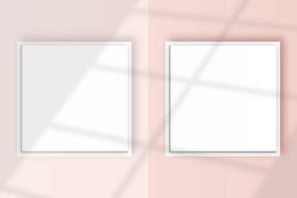 两个方形的白色框架模型在浅粉色墙空白模型模板上的图像。图片下载