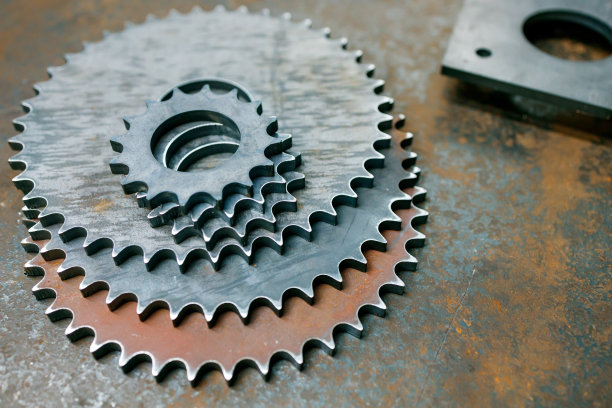 金属齿轮是相互重叠的图片下载