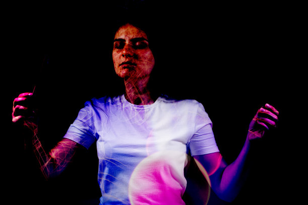 一个专注的人许个愿就能控制现实。图片下载