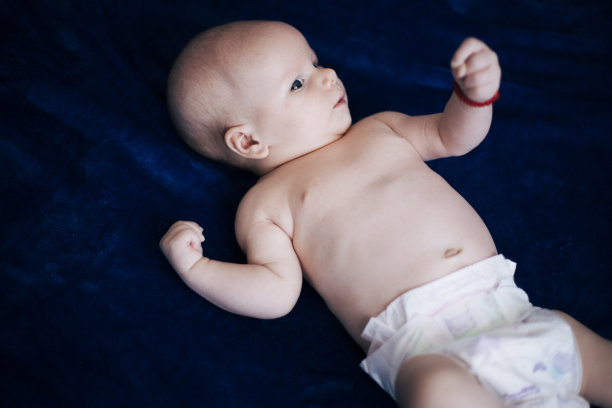 漂亮的小男孩图片下载