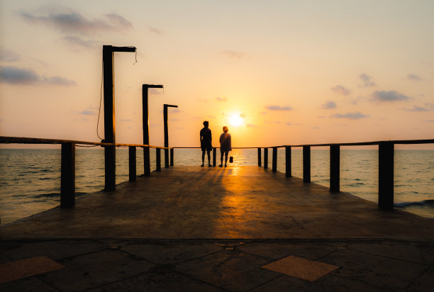 轮廓的人。图片下载