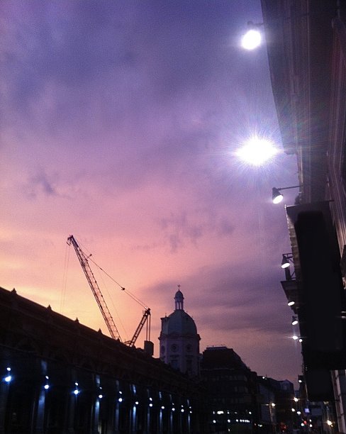 伦敦的黄昏。图片下载