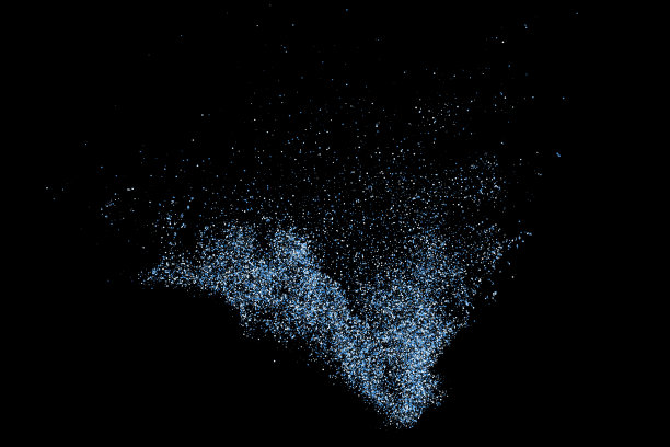 抽象的水溅在黑色的背景上。图片下载