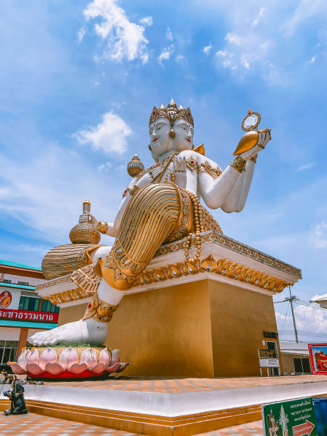 Wat Saman Rattanaram花花瓣寺庙在查春骚，泰国图片下载