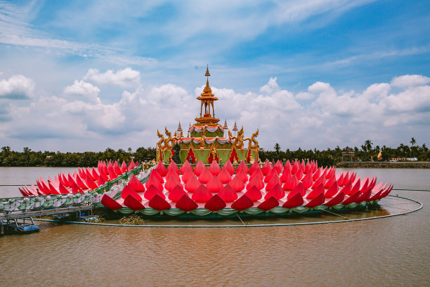 Wat Saman Rattanaram花花瓣寺庙在查春骚，泰国图片下载