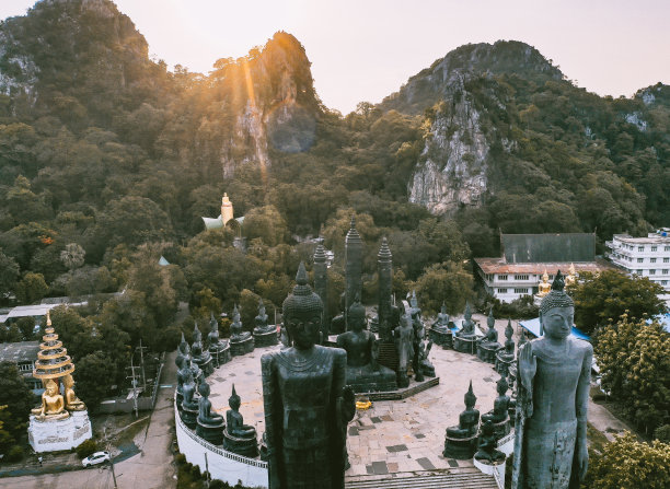 泰国萨拉布里的塔姆克拉博克图片下载