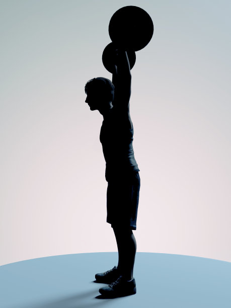 背光男人把杠铃举过头顶。头上蹲。健美运动员图片下载