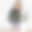 穿着黑毛衣的漂亮女人图片下载
