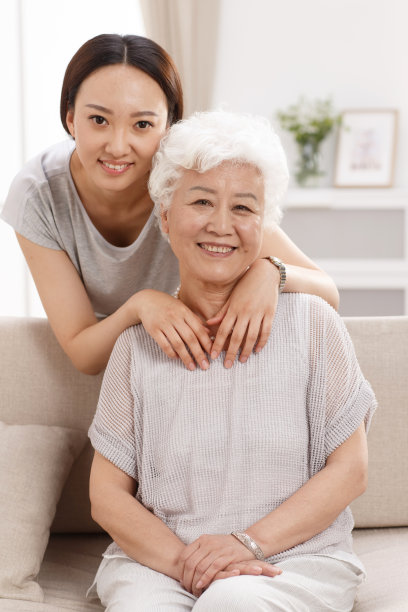 幸福快乐的母女图片下载