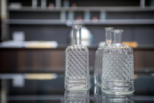 家庭内部-细节与瓶子图片下载