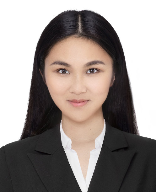 一个美丽的亚洲女人的照片达到了官方护照照片的标准。图片下载