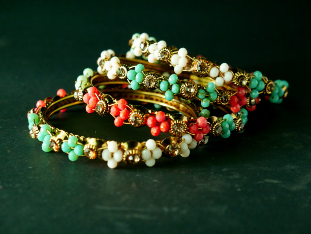 印度女性生活方式产品自然呈现图片下载