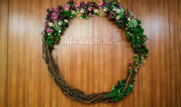 模仿像盛开的花框装饰与空空的月桂花环图片下载