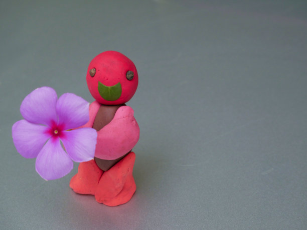 以自然为概念的泥塑艺术图片下载