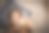 快乐的女商人在电话聊天图片下载