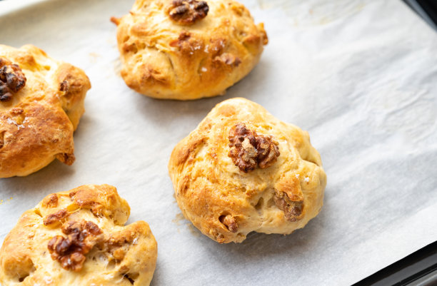 一张自制饼干的照片。制作糖果的形象。图片下载