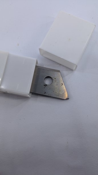 刀具和集装箱的新内容图片下载