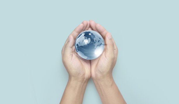 地球仪在手，节能概念，图片由美国宇航局提供图片下载