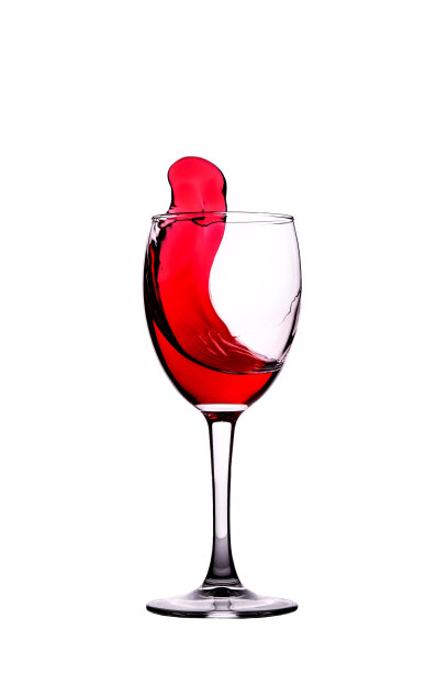移动的红酒酒杯图片下载